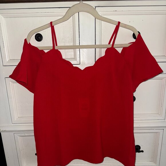 Monteau Los Angeles Cold Shoulder Top Red Size Medium NWT! - Picture 3 of 11